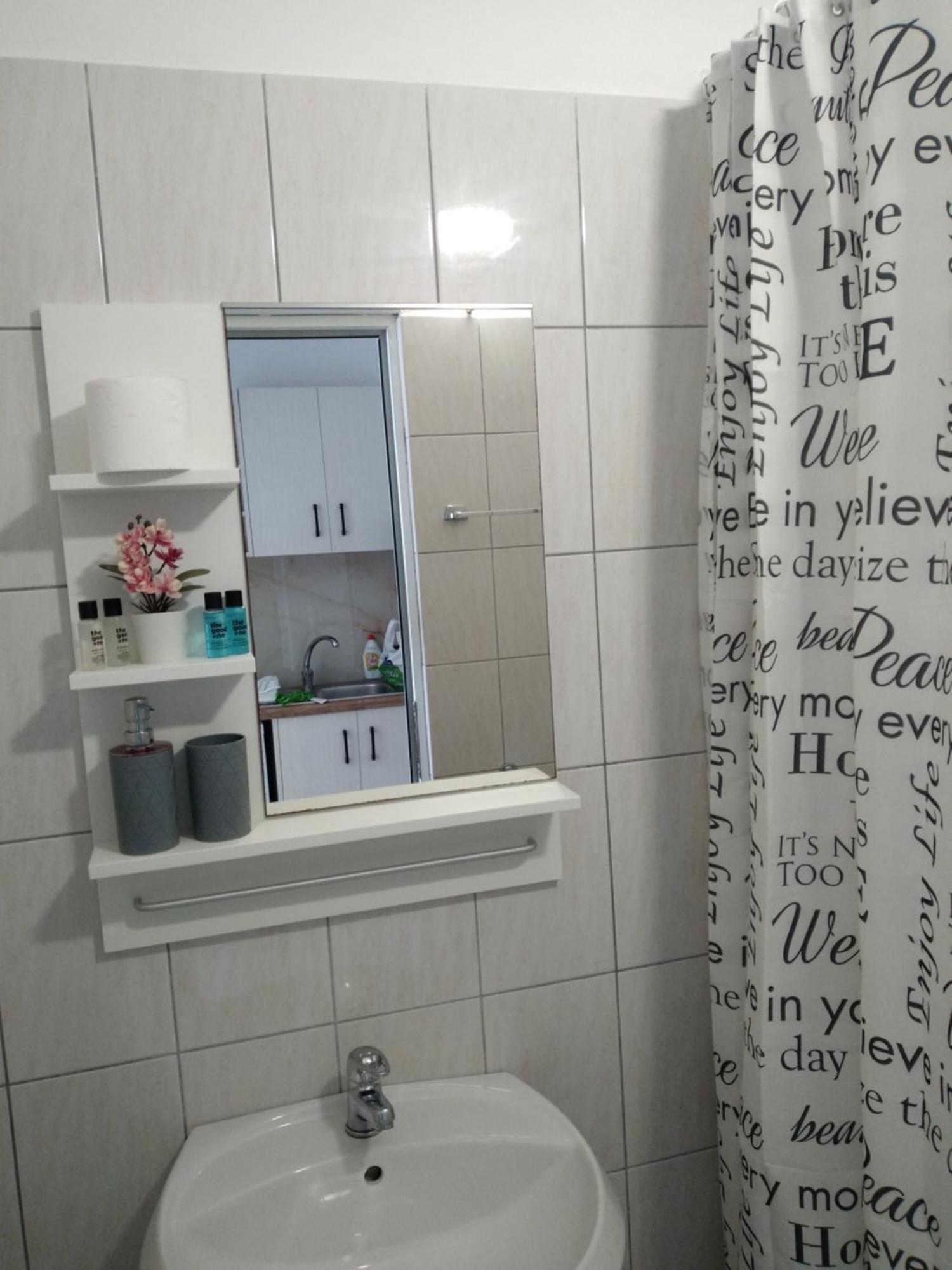 Nadim Rooms Himare Exterior foto