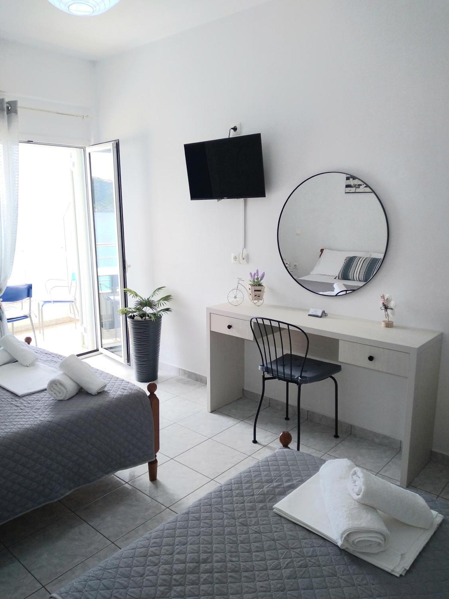 Nadim Rooms Himare Exterior foto